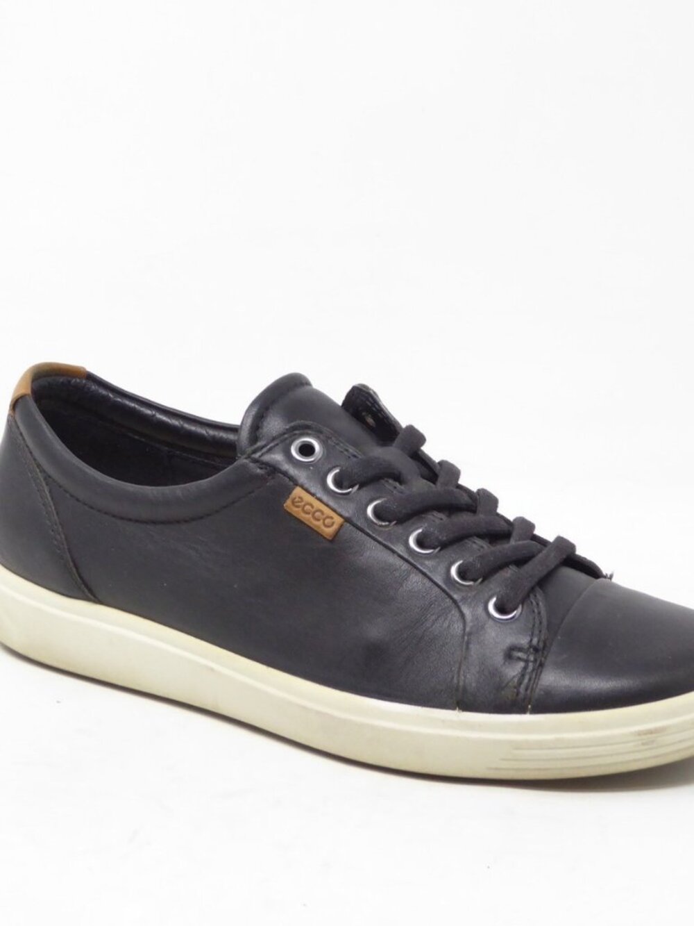 ECCO Women Sneakers Shoes Black Leather Lace Up Soft 7 Low Top Size 40/9-9.5 USA